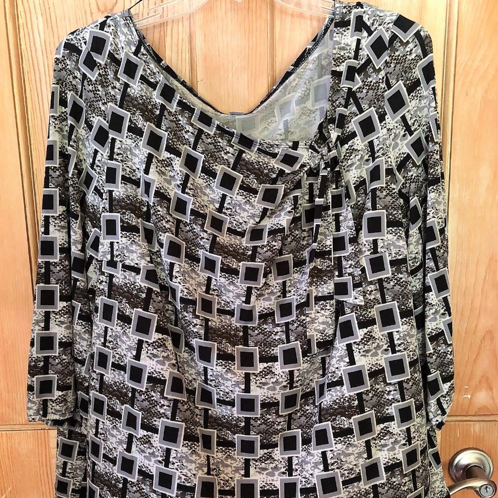 Dressy Black Gray Slant Neckline Blouse 22W EUC